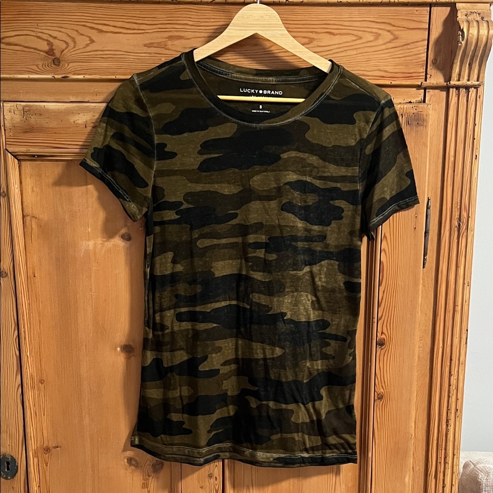 Lucky Brand Green and Black Camo Tee